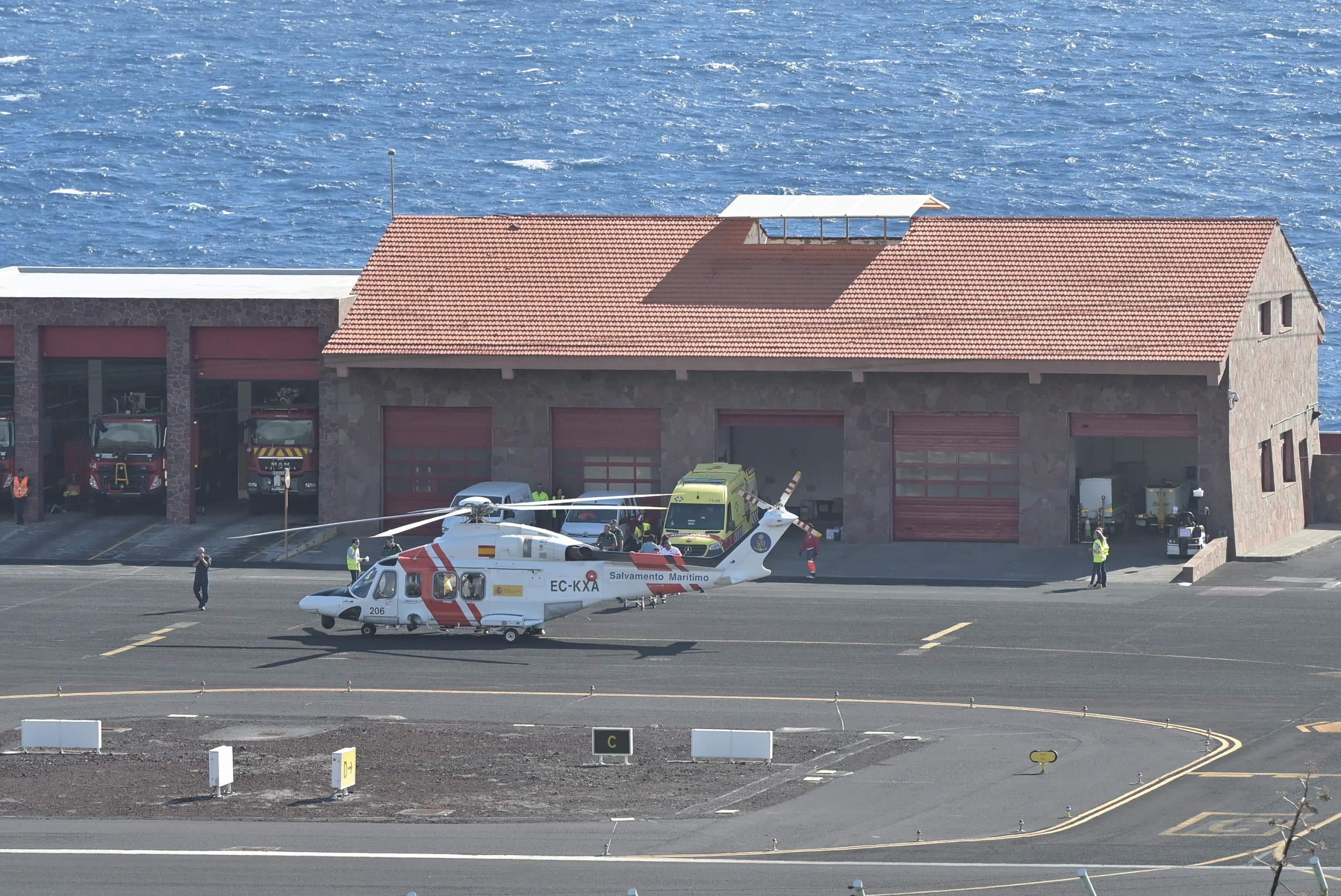 A view shows the helicopter that rescued the survivors of a boat's shipwreck at Los Cangrejos airport in El Hierro, Canary Islands, Spain, 29 April 2024. Nine castaways who were rescued by a Maritime Rescue helicopter 111 kilometers south of El Hierro are the only survivors of a wooden canoe ('cayuco') that capsized two days ago with 60 people on board. ANSA/GELMERT FINOL
