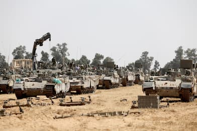 Guerra, Israele sferra un attacco nella Striscia di Gaza