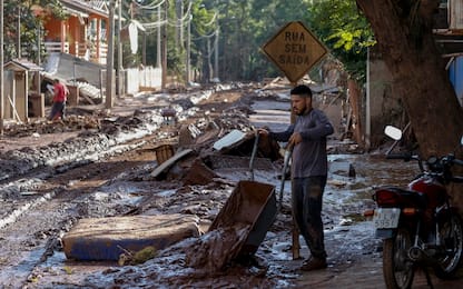 Brasile, il bilancio delle inondazioni supera i 100 morti