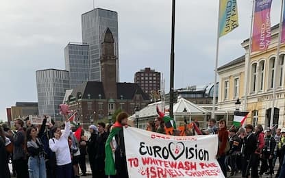 Eurovision 2024, manifestanti pro Gaza invadono le strade di Malmo