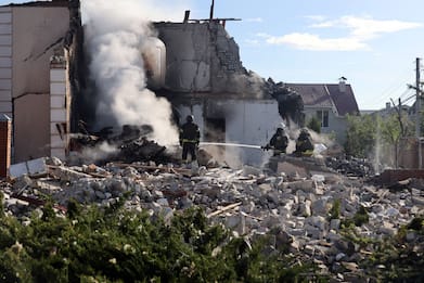 Guerra Ucraina Russia, almeno 3 morti ristorante colpito Donetsk
