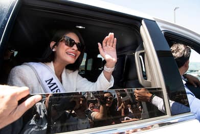Nicaragua, espulsa per cospirazione famiglia di Miss Universo