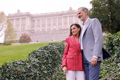 Spagna, re Felipe VI e Letizia Ortiz festeggiano 20 anni di matrimonio