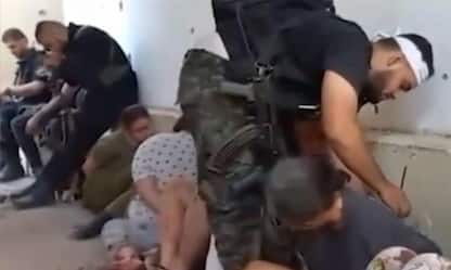 Video shock sul rapimento di 5 soldatesse israeliane