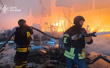 Raid russo a Kharkiv, ci sono morti e dispersi