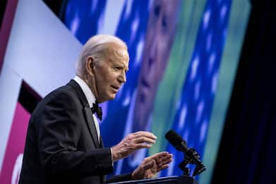 Usa Weekly News, Biden ricorda George Floyd. Haley voterà Trump