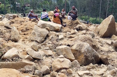 Papua Nuova Guinea, sono oltre 2mila le persone sepolte dalla frana