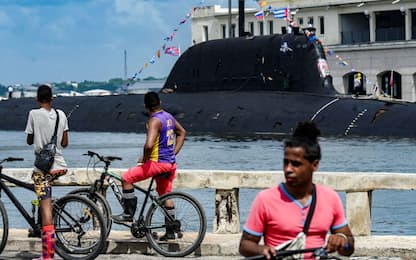 Il sottomarino russo kazan arriva a Cuba. VIDEO