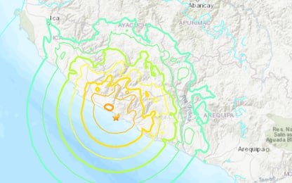 Terremoto di magnitudo 7.2 al largo del Perù, allarme tsunami