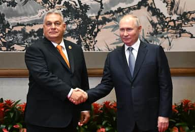 Orban atteso da Putin, altolà di Michel: "Da Ue nessun mandato". LIVE