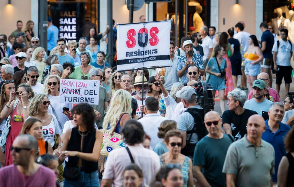 Manifestazione contro l'overtourism a Palma di Maiorca