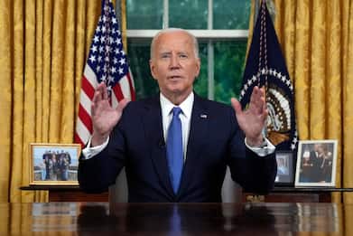 Biden: "Mi sono ritirato per difendere la democrazia"