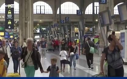 Olimpiadi, attacco rete treni: migliaia passeggeri bloccati. VIDEO