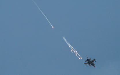 Israele-Hamas, raid aereo Israele su condominio Gaza: 4 morti. LIVE