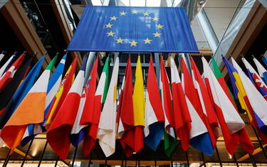 epa09531560 A view of European Union members' flags at the European Parliament in Strasbourg, France, 19 October 2021. The Members of the European Parliament (MEPs) debate on the day the verdict of Poland's Constitutional Tribunal challenging the primacy of European law over Polish law.  EPA/RONALD WITTEK / POOL *** Local Caption *** 57174682