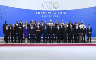 epa07200276 Leaders of the G20 pose for the official family picture at the G20 summit in Buenos Aires, Argentina, 30 November 2018. The Group of Twenty (G20) Summit brings together the heads of State or Government of the 20 largest economies and takes place from 30 November to 01 December 2018.  EPA/LUKAS COCH  AUSTRALIA AND NEW ZEALAND OUT