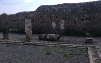 La colonna caduta a Pompei