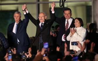 epaselect epa10506685 Turkish main opposition Republican People s Party (CHP) leader and Presidential candidate Kemal Kilicdaroglu (2-L)  greets his supporters with his wife Selvi (R), Istanbul Mayor Ekrem Imamoglu (2-R) and Ankara Mayor Mansur Yavas (L) after the six opposition parties alliance chose and announced him as presidential candidate for the upcoming elections, in Ankara, Turkey 06 March 2023.  The presidential elections in Turkey are due to take place on 14 May. The leaders of the alliance of six opposition parties have agreed on the eleven-article  strengthened parliamentary system  roadmap, Kilicdaroglu said.  EPA/NECATI SAVAS