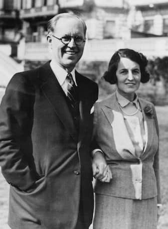 HYANNIS PORT, UNITED STATES:  Picture dated March 1938 in Hyannis port of Rose Fitzgerald Kennedy with her husband Joseph,. (Photo credit should read AFP/AFP via Getty Images)