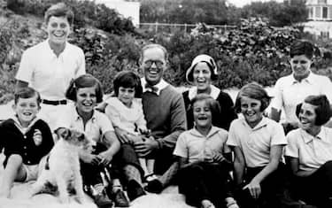 E367937 01 (FILE PHOTO): The Kennedy clan in 1931 in Hyannisport, MA. (photo by Richard Sears - provided by Mikki Ansin /Liaison Agency)