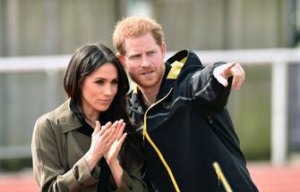 epa09055928 (FILE) - Britain's Prince Harry and Meghan Markle visit Bath University, in Bath, Britain, 06 April 2018 (reissued 06 March 2021). US channel CBS will air an interview with Britain's Harry and Meghan, Duke and Duchess of Sussex on Sunday, 07 March.  EPA/NEIL MUNNS *** Local Caption *** 55779725