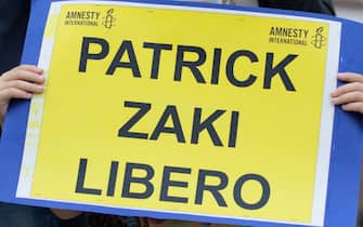"Più di un centinaio di persone alla manifestazione in Piazza Maggiore per chiedere la liberazione di Patrick Zaki alla vigilia del processo." "Bologna/ 27 settembre 2021" ANSA/MAX CAVALLARI