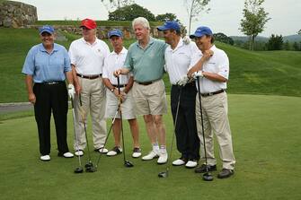 BRIARCLIFF MANOR, NY - JULY 14:  (L-R) Rudolph W. Giuliani, Donald Trump, Mayor Michael R. Bloomberg, Bill Clinton, Joe Torre, and Billy Crystal attend the 2008 Joe Torre Safe at Home Foundation Golf Classic at Trump National Golf Club on July 14, 2008 in Briarcliff Manor, New York. (Photo by Rick Odell/Getty Images)