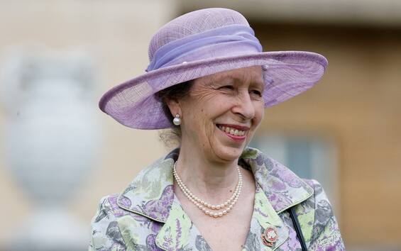 Coronation of King Charles III, Princess Anne: “No to streamlined monarchy”