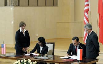 WARSAW, POLAND - AUGUST 20:  United States Secretary of State Condoleezza Rice (C-L) and Polish Minister of Foreign Affairs Radoslaw Sikorski sign the missile defence system deal on August 20, 2008 in Warsaw, Poland. The agreement, which the US say will not only protect them, but a large percentage of Europe has angered Russia. (Photo by Wojtek Laski/Getty Images)