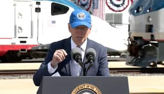 Biden partecipa al 50mo anniversario di Amtrak