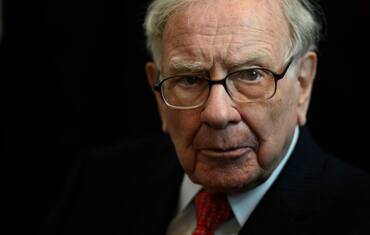 Warren Buffett compie 90 anni: chi è l'imprenditore e filantropo