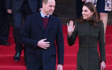 Dieci anni di matrimonio per William a Kate nel segno della modernità
