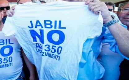 Jabil, protestano a Napoli ex addetti assunti da Orefice Group