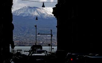Napoli Napoli, Vesuvio innevato