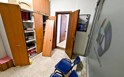 Napoli, furto nella sede della Uil: forzati armadi con documenti