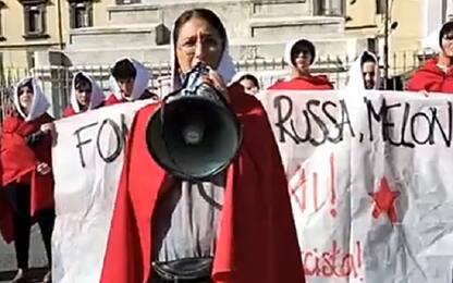 Napoli, flash mob contro presidenti delle Camere in piazza Dante