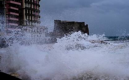 Allerta meteo in Campania domani, scuole chiuse in diversi Comuni