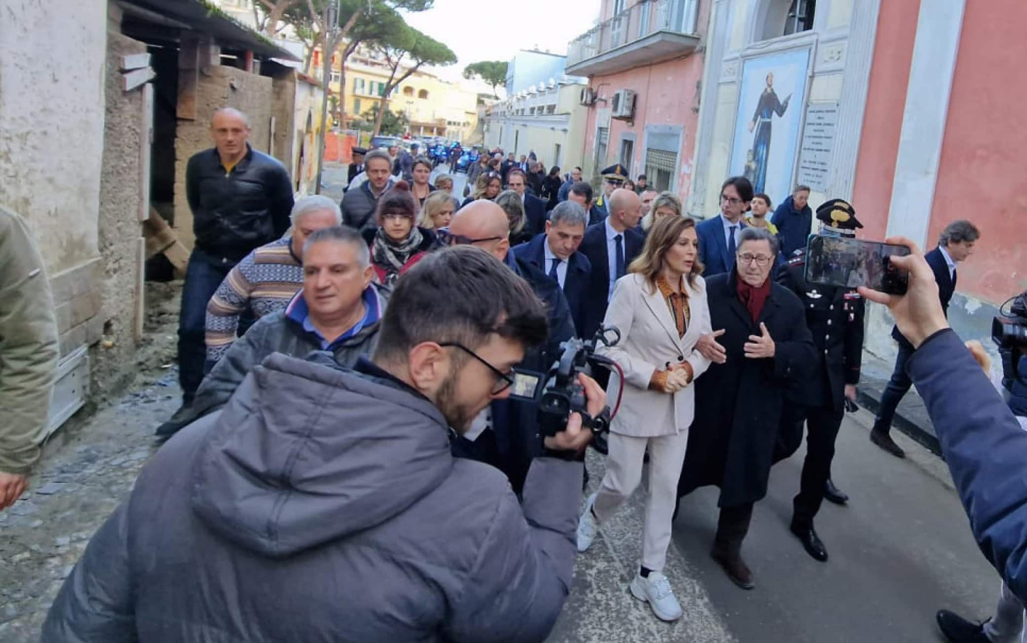 Il ministro del Turismo Santanchè in visita istituzionale ad Ischia, 29 dicembre 2022.ANSA/Salvi Monti