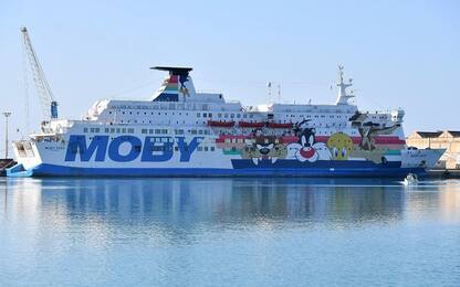 Migranti, Ocean Viking si prepara ad approdare a Porto Empedocle