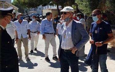 Il leader della Lega, Matteo Salvini, durante la visita a Lampedusa, 23 luglio 2020. ANSA/ ELIO DESIDERIO