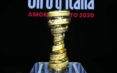 A picture of the trophy during the presentation of the 103rd edition of the Giro d'Italia in Milan, Italy,  24 October  2019.
ANSA / MATTEO BAZZI