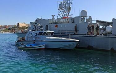 Sbarco di 40 migranti a Lampedusa, nell'hotspot 400 persone