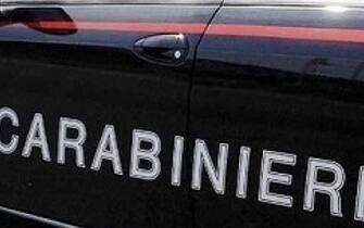macchina dei carabinieri