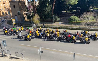 Sciopero dei rider, a Palermo corteo e flashmob contro lo sfruttamento