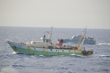 An HO picture provided by Italian Marina Militare (Navy) show the fishing boat "Aliseo", with seven crewmen, whose commander Giuseppe Giacalone was wounded by gunshots fired yesterday by a Libyan military patrol boat while sailing escorted by a patrol boat to Mazara del Vallo.
ANSA/MARINA MILITARE EDITORIAL USE ONLUY NO SALES
