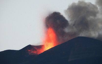 Etna, ancora eruzioni: terzo parossismo nel giro di 18 ore