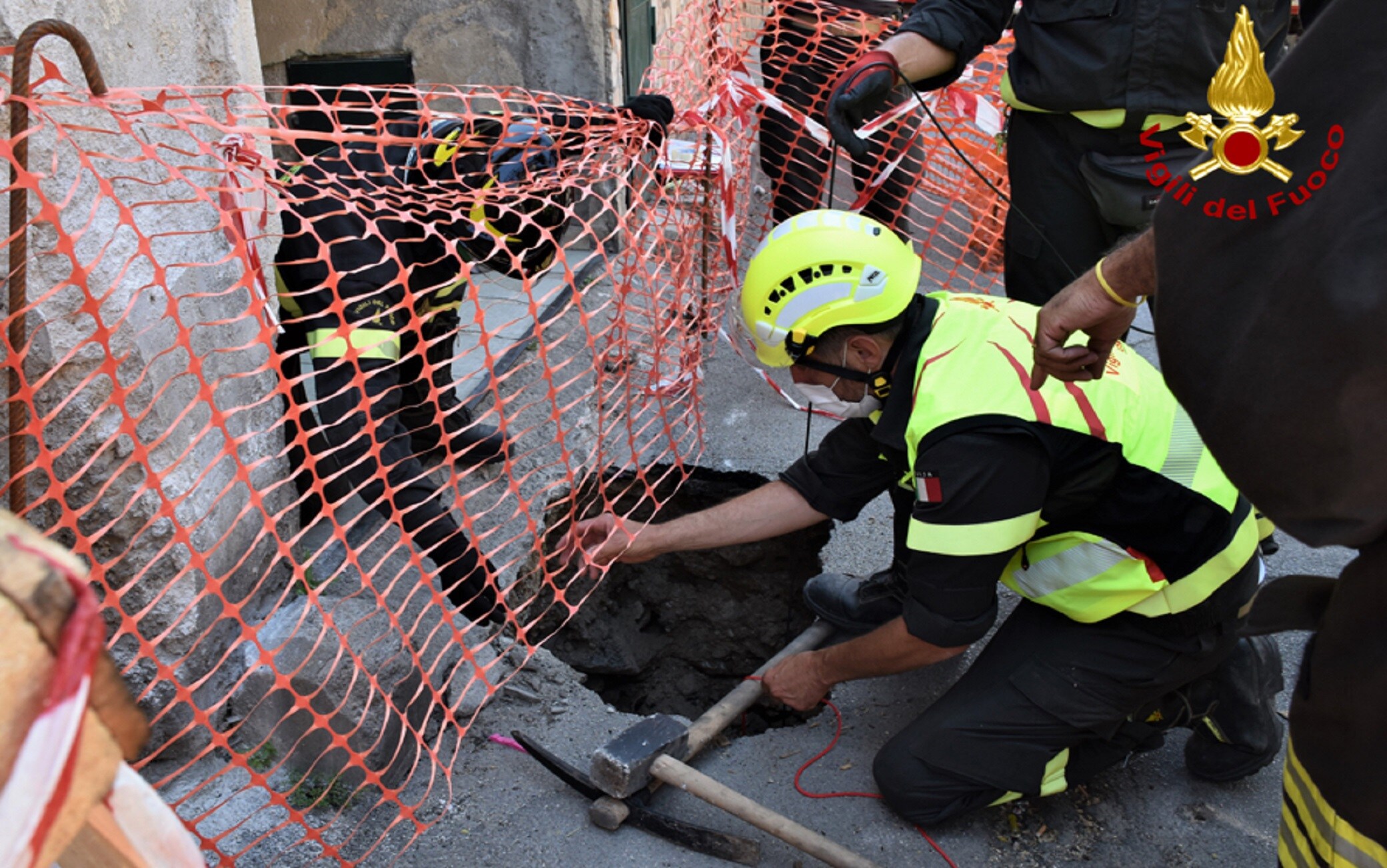 La voragine a Palermo La voragine a Palermo