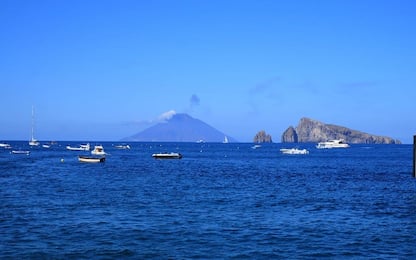 Eruzione a Stromboli, scuole chiuse per cenere