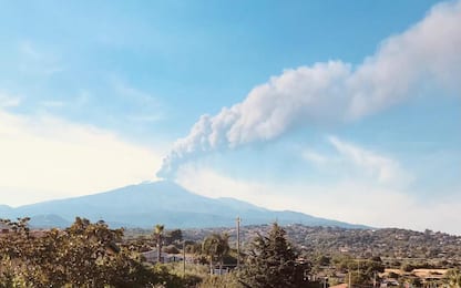 Etna in eruzione: fontana di lava dal cratere di Sud-Est