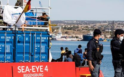 Migranti, la nave Sea Eye approderà a Pozzallo con 214 persone
